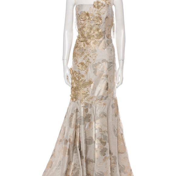 Teri Jon Dresses & Skirts - NWT Rickie Freeman Teri Jon silver shantung satin gold flowers applique gown 14